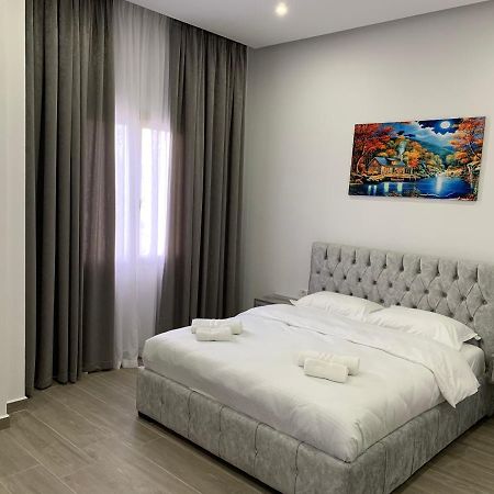 Hotel Restaurant Deso Shijak Экстерьер фото