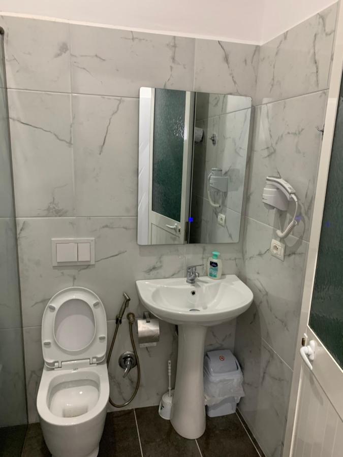 Hotel Restaurant Deso Shijak Экстерьер фото