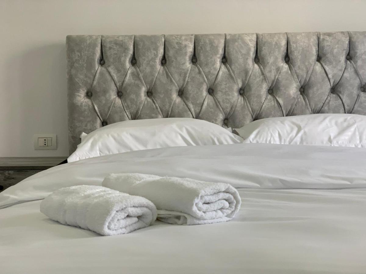 Hotel Restaurant Deso Shijak Экстерьер фото